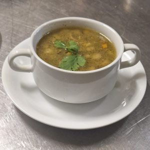 Gemüsesuppe (vegan, pikant)